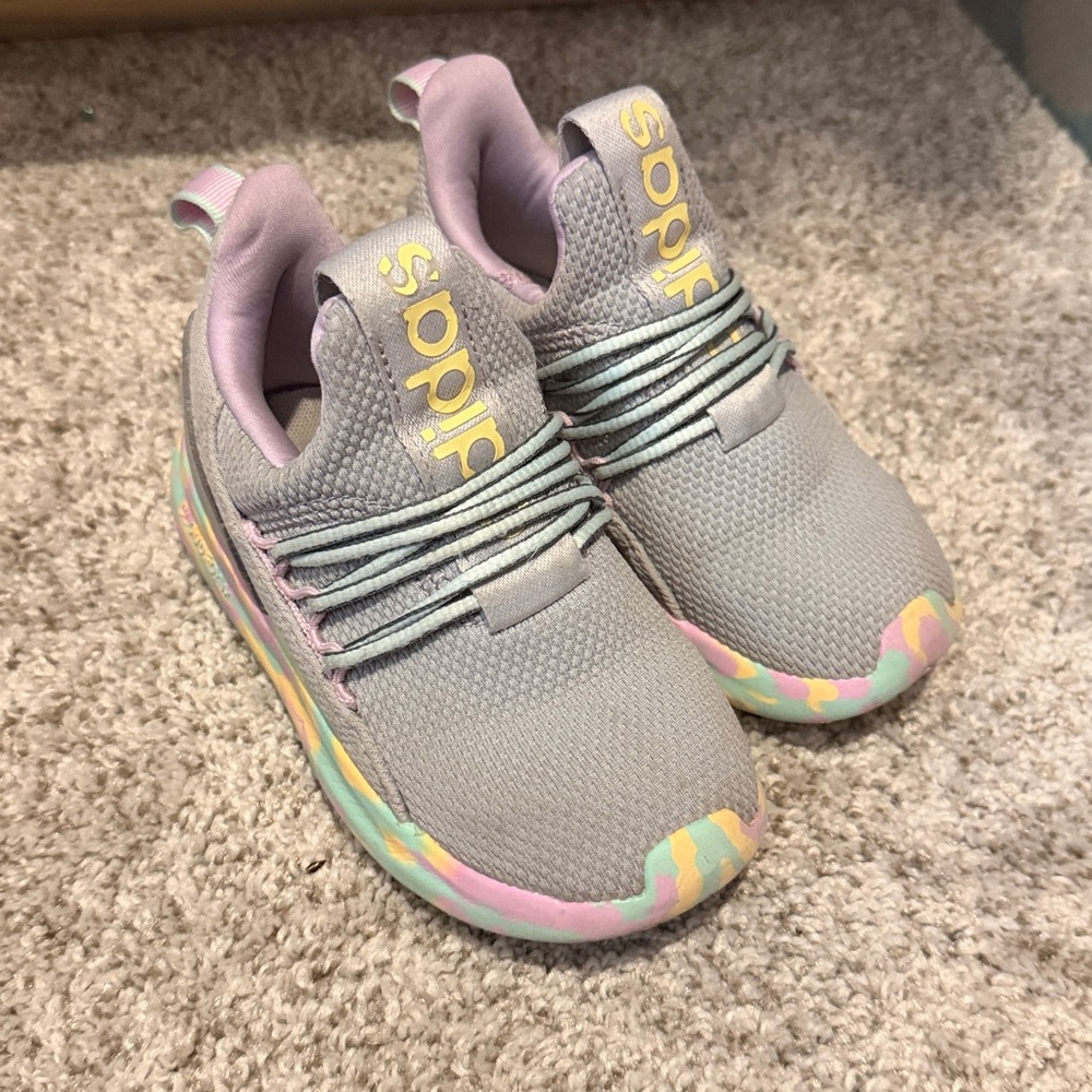 Adidas girls cloudfoam size 9.5